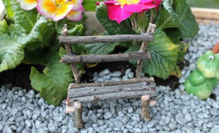 Make a fairy seat for your fairy garden