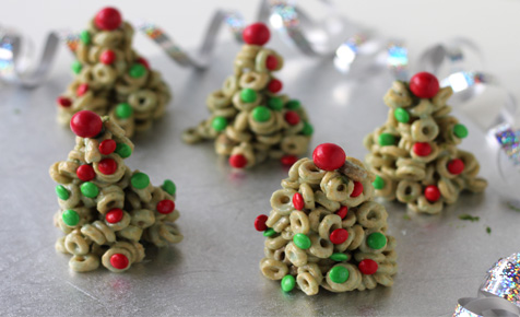 Cheerios Christmas trees