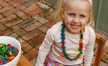 Make coloured pasta jewellery